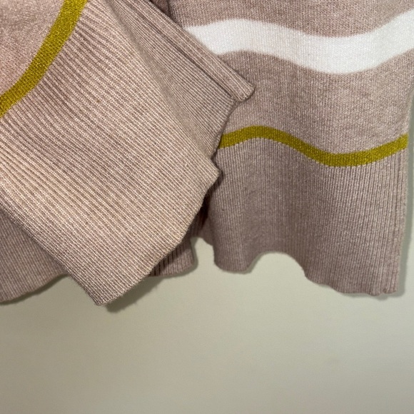 Tahari Brown and White Striped Women's Sweater - Picture 7 of 7